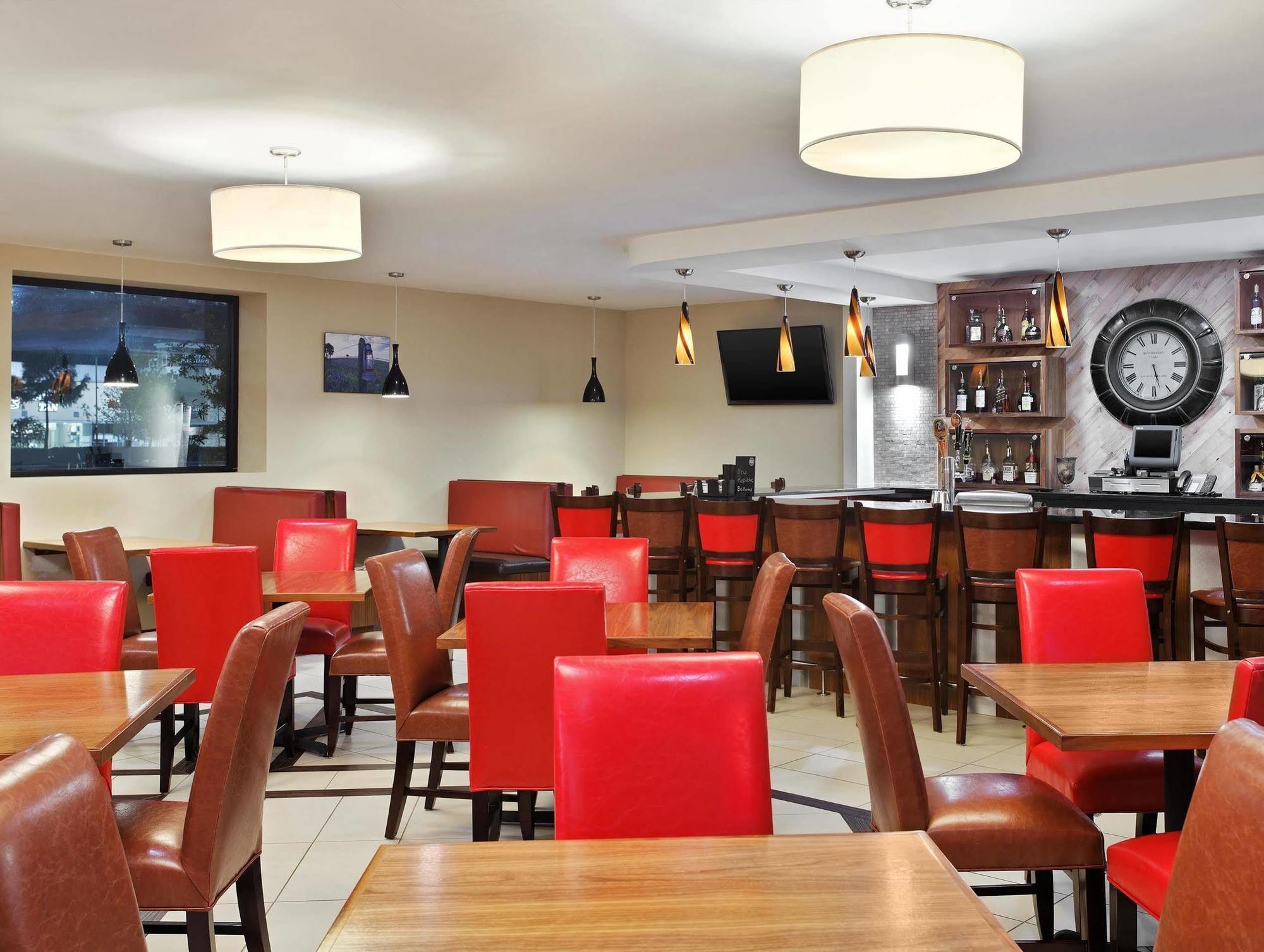 Four Points By Sheraton קולג' סטיישן מראה חיצוני תמונה